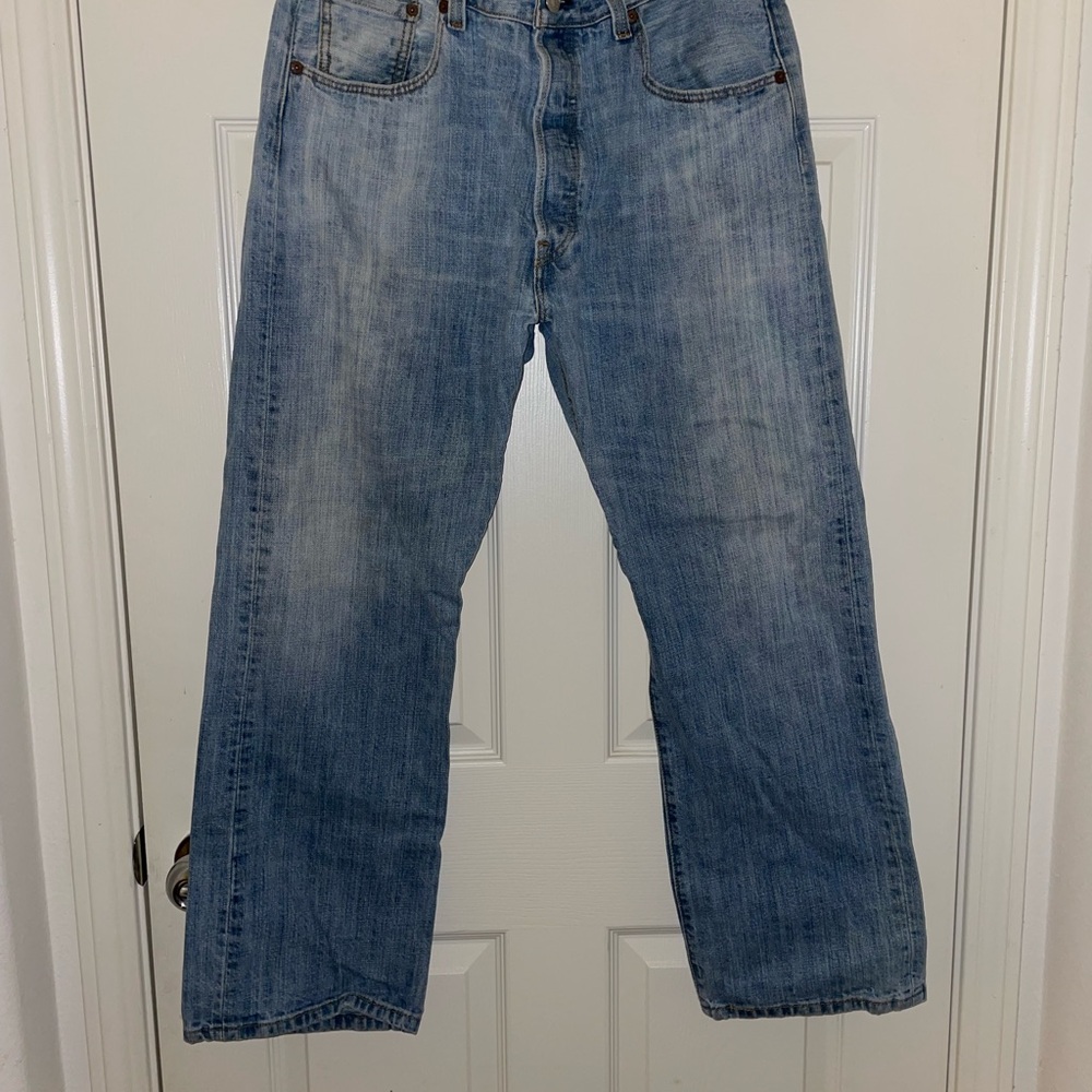 Levi's 501 Medium Wash OG Straight Leg Button-Fly Jean GUC